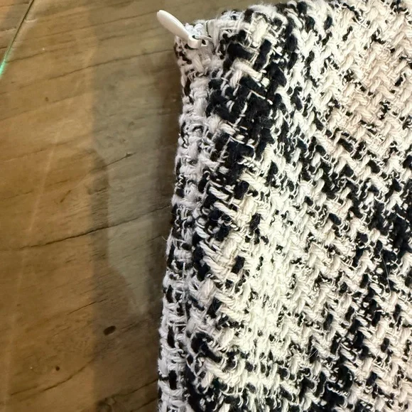 Zara Tweed Pleated Plaid Skirt NEW W/ tags BLACK and WHITE - Picture 6 of 8